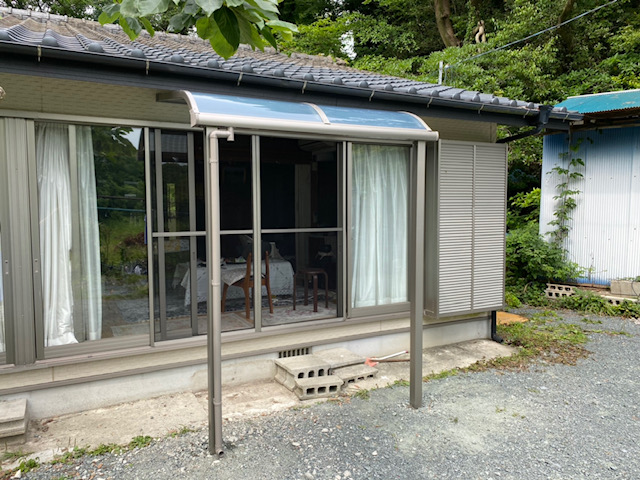 さくらエステート 大牟田店の熱線吸収屋根 テラス スピーネの施工事例写真