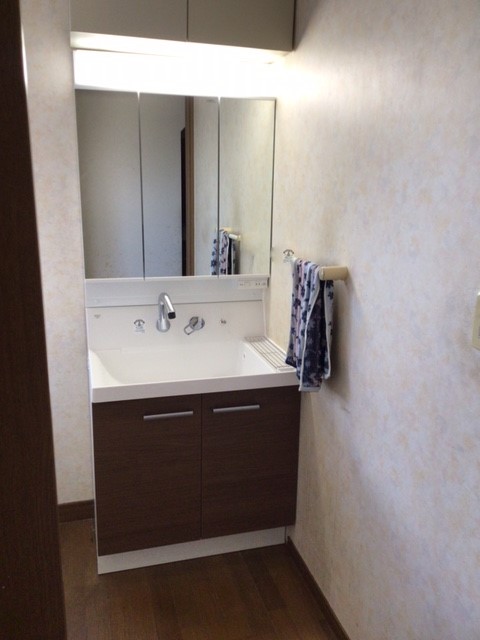 さくらエステート 大牟田店の洗面化粧台　取替えの施工事例写真