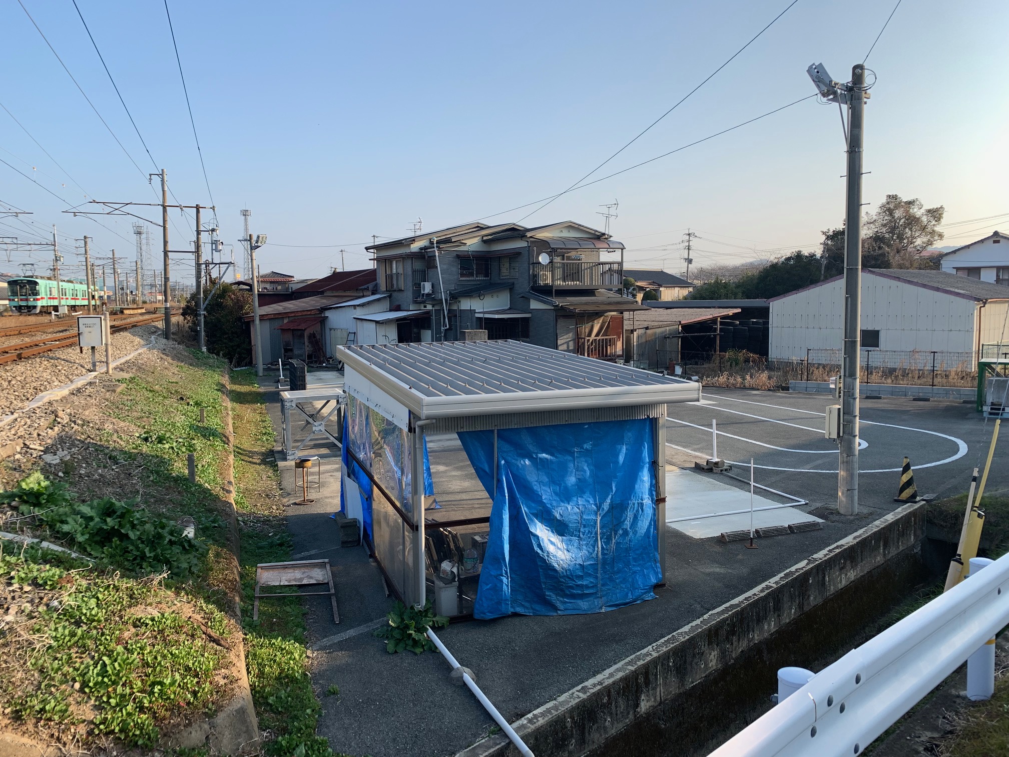 福岡トーヨー 大牟田店のフォークリフト教習所の待合スペースの施工前の写真1