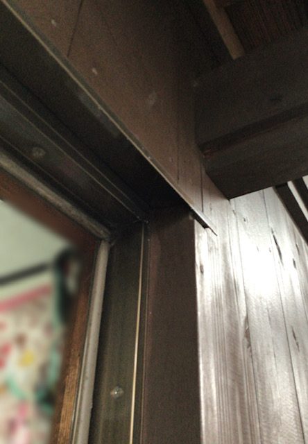 福岡トーヨー 大牟田店の勝手口ドア　取り換えの施工前の写真3