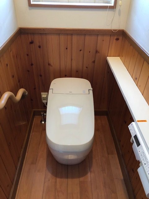 さくらエステート 大牟田店のタンクレス　トイレ便器取替ですの施工事例写真