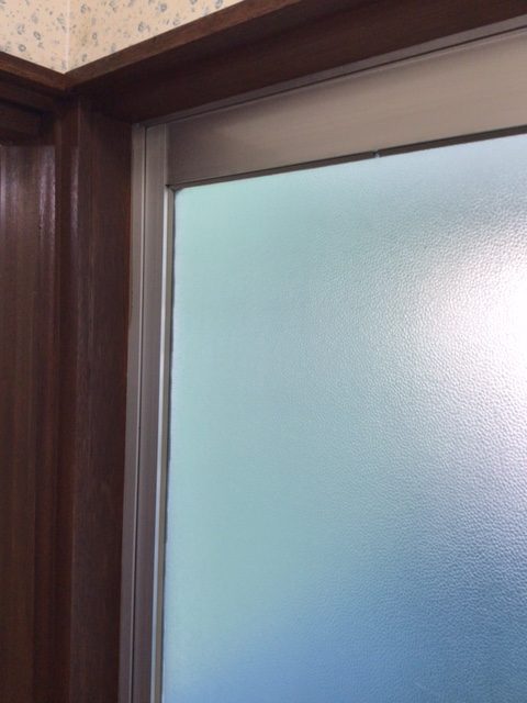 さくらエステート 大牟田店の浴室出入口ドアの施工前の写真2