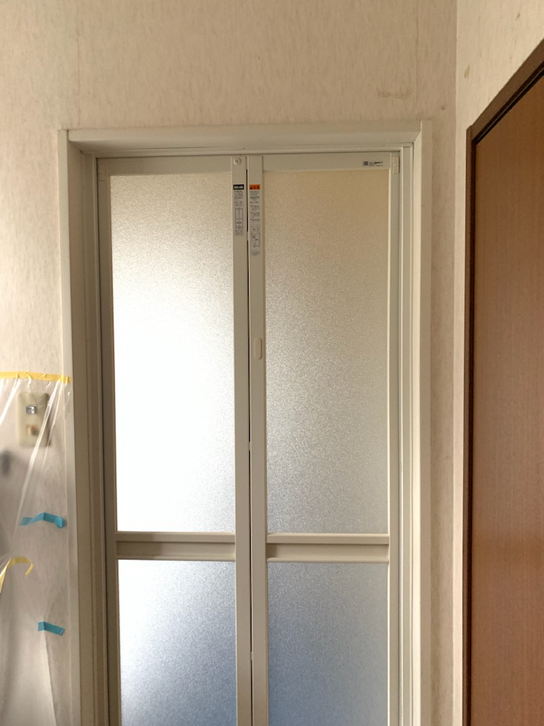 福岡トーヨー 大牟田店の浴室中折れ戸🐤（とり）🐸（かえる）の施工事例写真