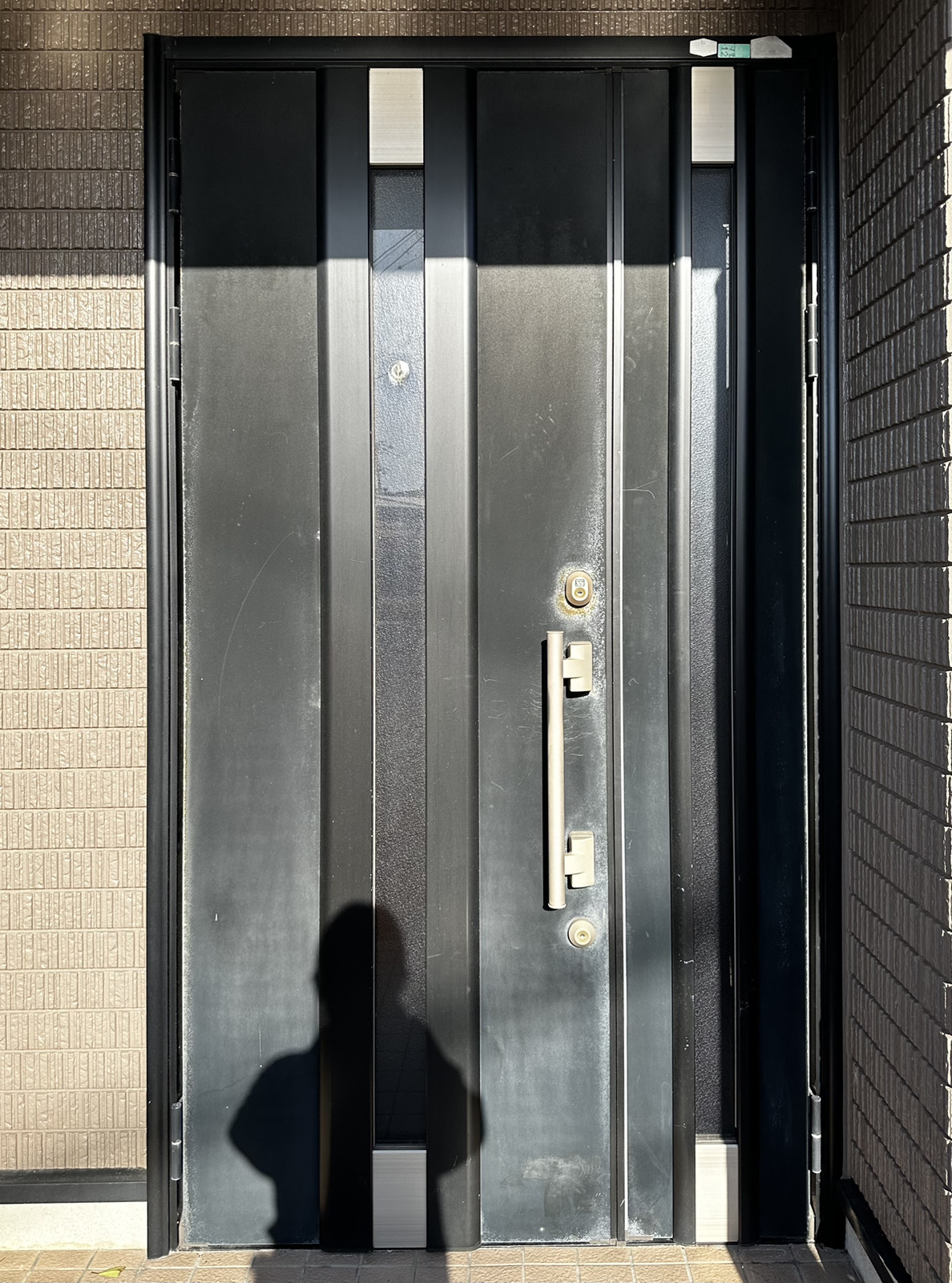 さくらエステート 大牟田店のオシャレで快適な玄関にアップデートしませんか？の施工前の写真1