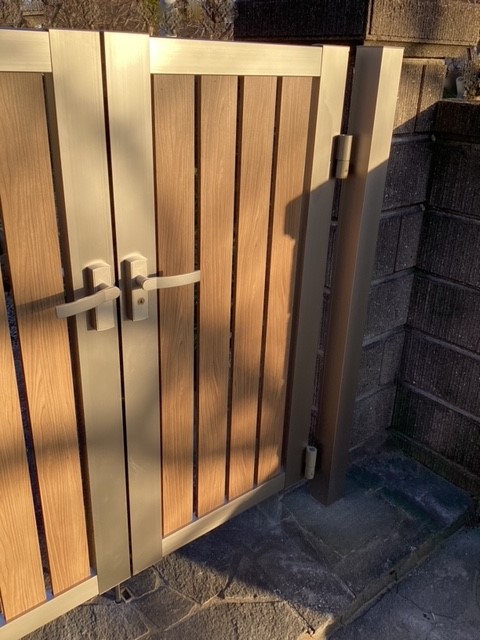 さくらエステート 大牟田店の門扉を新しくの施工後の写真3