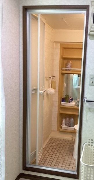 さくらエステート 大牟田店のバスリフォーム工事の施工前の写真1