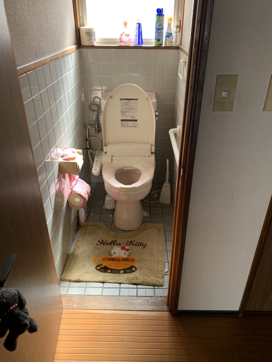 さくらエステート 大牟田店の既設トイレリフォーム🚽の施工前の写真1