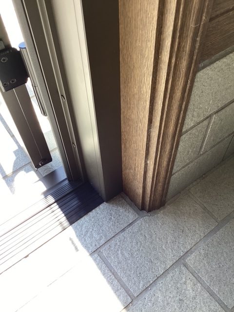 さくらエステート 大牟田店の玄関ドア　リシェントの施工後の写真3