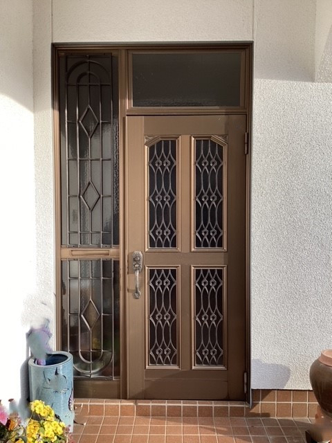 さくらエステート 大牟田店の玄関ドア　新しくなりましたの施工前の写真1