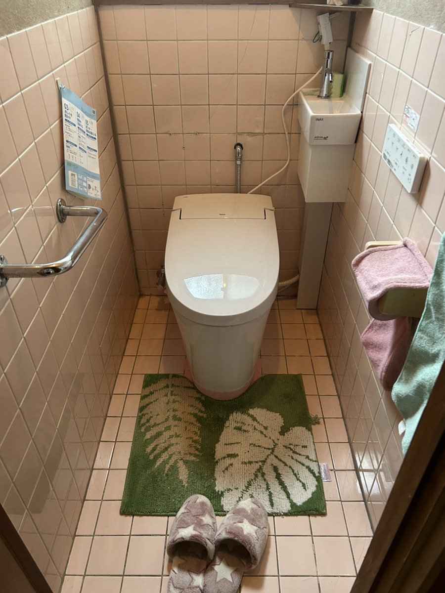 さくらエステート 大牟田店のコーナー手洗い付トイレの施工後の写真3