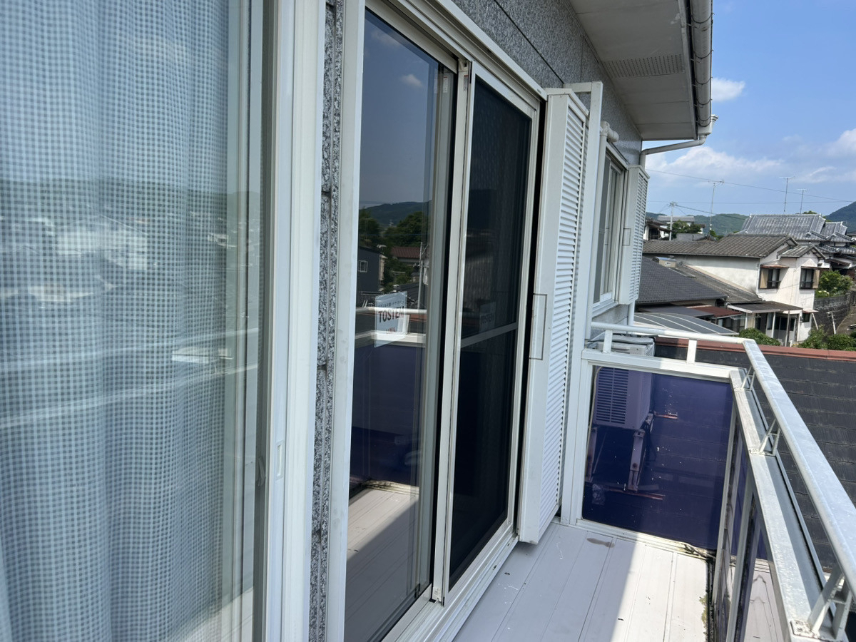 さくらエステート 大牟田店の隙間がなくなることで気密性が高まり、快適な空間への施工後の写真1