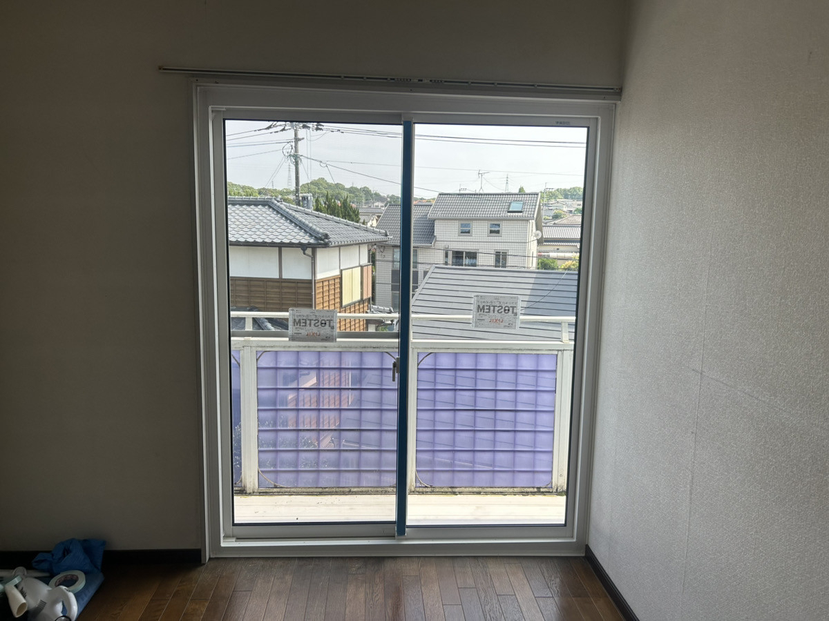 さくらエステート 大牟田店の隙間がなくなることで気密性が高まり、快適な空間への施工後の写真2